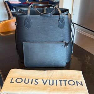 Louis Vuitton Black Epi Leather Neverfull MM Tote